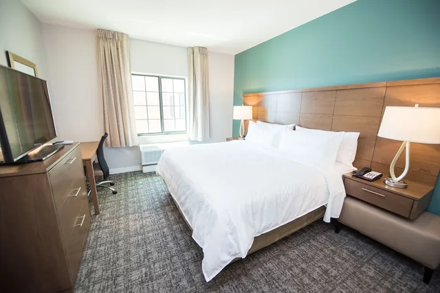 2 Bedrooms, Suite, 1 King and 2 Queen Beds, Kitchen, Staybridge Suites Houston Humble Generation Pk 4/7