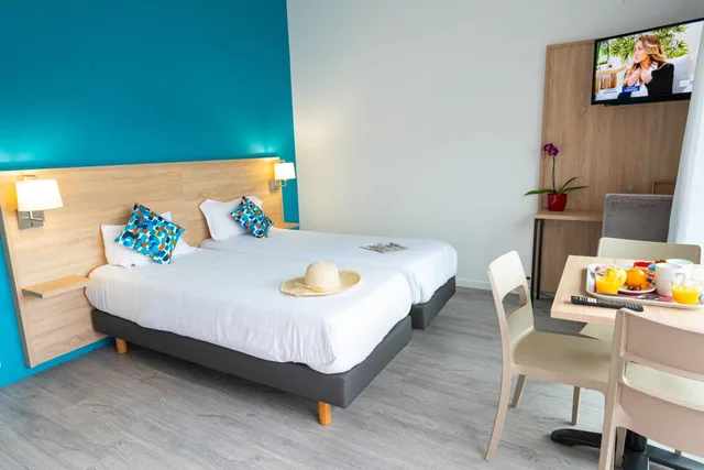 استوديو بسريرين منفصلين بإطلالة على المسبح، Zenitude Hotel-Residences Le Cannet 4/10