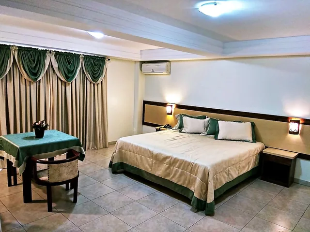 غرفة تنفيذية بسرير كينج بجاكوزي، PRAIA SOL HOTEL 1/8