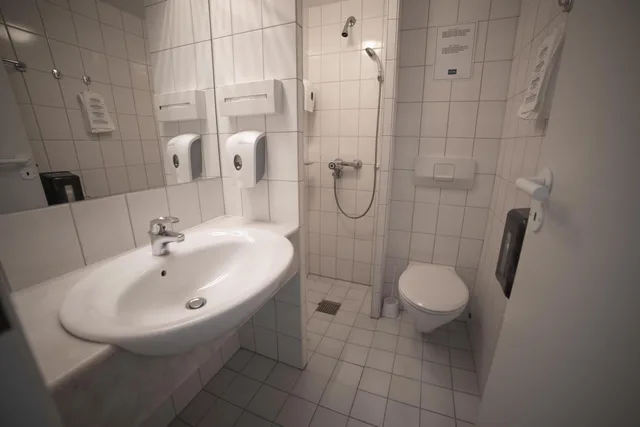 غرفة بسرير مزدوج أو سريرين منفصلين، Sandefjord Motor Hotel 6/6