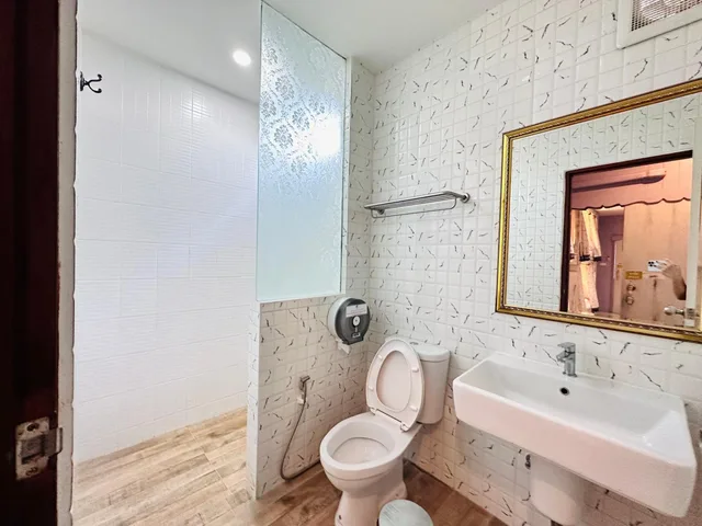 سكن مشترك بستة أسرّة للنساء، The Luna Hostel 3/6