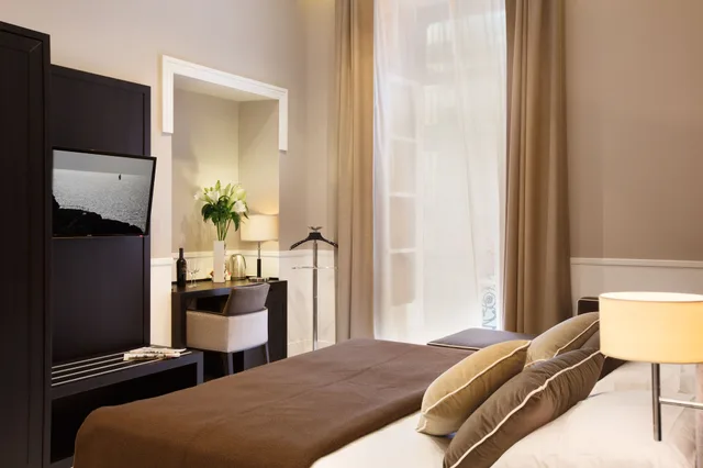 غرفة تنفيذية، Nap Luxury Guest House 6/7