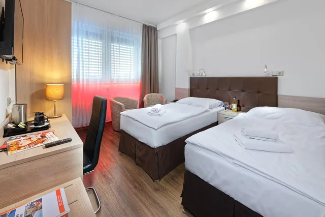 Deluxe, Double or Twin Bed, Pool Access، Hotel Aura Design & Garden Pool 1/10
