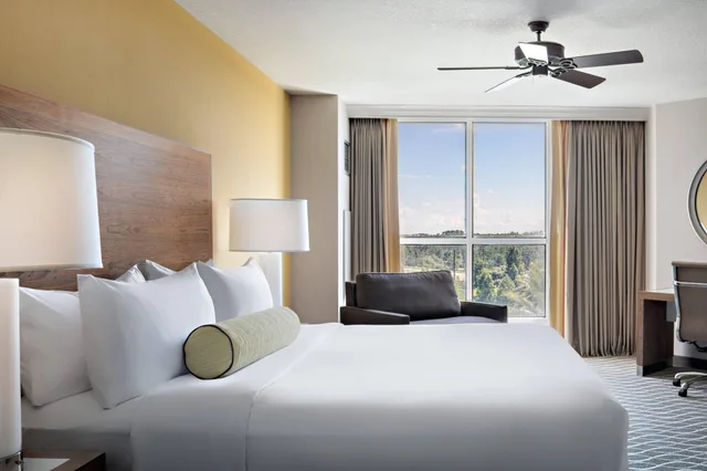 غرفة بسرير مزدوج بإطلالة، Gaylord Palms Resort & Convention Center 2/6