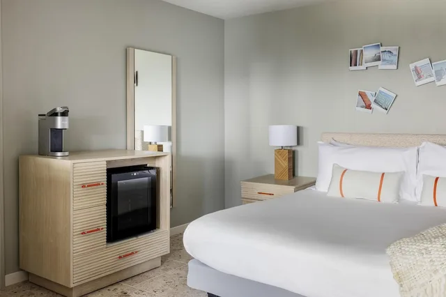 غرفة قياسية بسرير كينج، Blue Water Resort on the Ocean 2/7