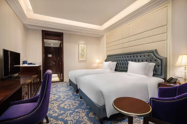 غرفة تنفيذية بشرفة، Radisson Blu Forest Manor Shanghai Hongqiao 2/6