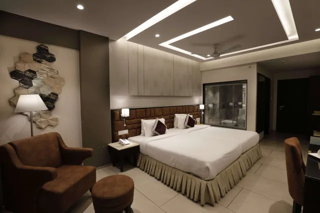 غرفة بريميوم فاخرة بسرير كينج، The Flora Grand 1/4