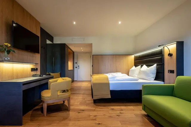 غرفة ثلاثية، Augsburg Hotel Sonnenhof 1/2
