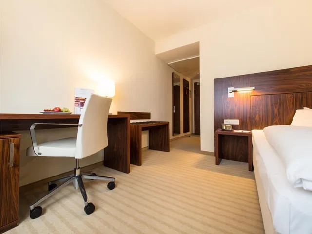 Courtyard, Standard, Single، Hotel an der Oper 3/10