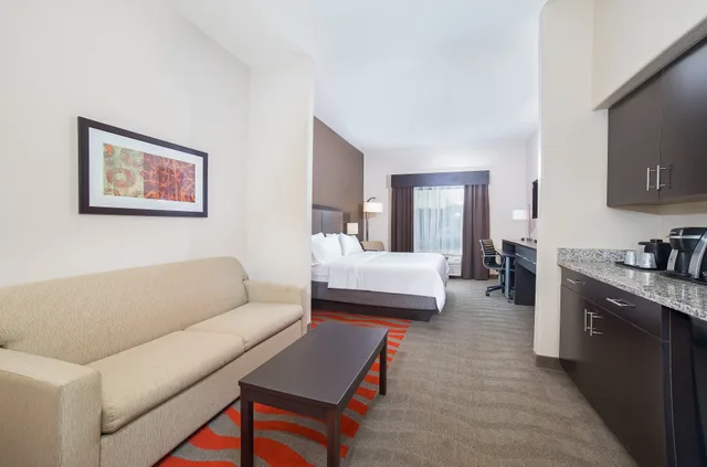 جناح لذوي الإعاقة، Holiday Inn Express Suites Glasgow 2/2