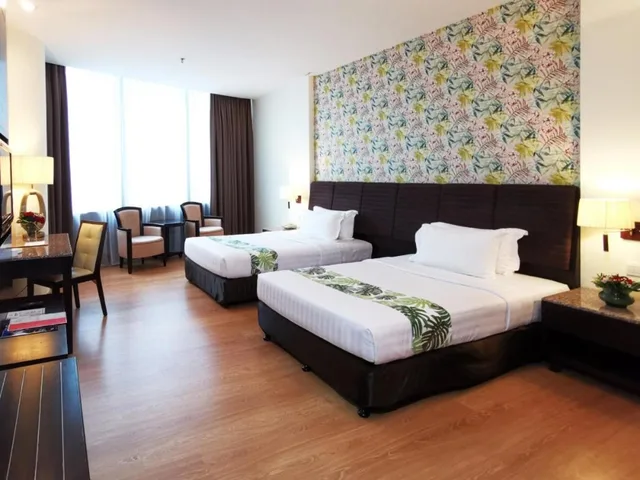 غرفة قياسية بسريرين منفصلين، Grand Paragon 3/4