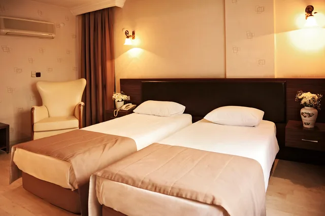 غرفة مفردة، Üstün Otel Alsancak 10/11