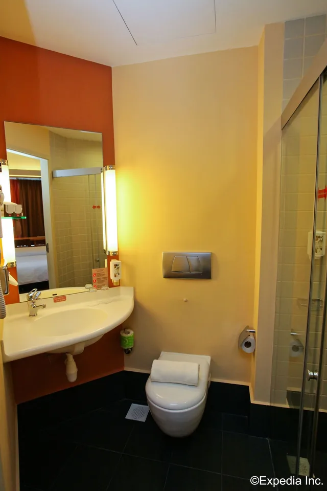 غرفة عائلية بسرير مزدوج وسرير فردي، Ibis Singapore on Bencoolen 8/9