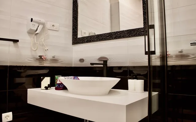 Grand, Suite, Balcony, Private Wing, Galeria Valeria Seaside Downtown - MAG Quaint & Elegant Boutique Hotels 4/4