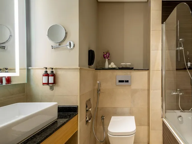 Superior, King Bed, Flora Inn Dubai 3/5