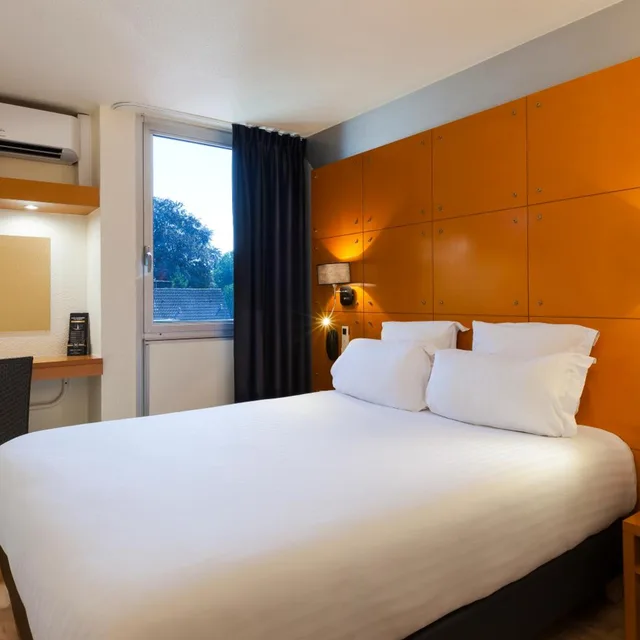 غرفة بسرير مزدوج، Comfort Hotel Lille L'Union 2/10