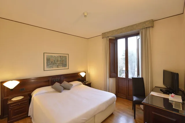 غرفة كلاسيكية ثلاثية بسرير مزدوج وسرير فردي، Hotel Fonte Cesia 2/4