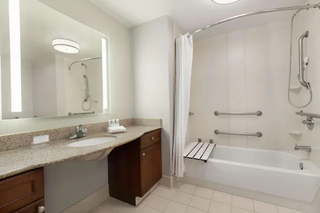 جناح بسرير كينج وسريرين كوين بغرفتي نوم، Homewood Suites By Hilton Sacramento Roseville 3/3