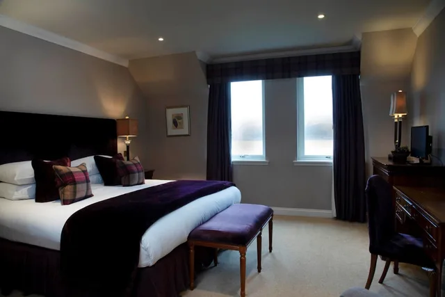 غرفة بريميوم بسريرين منفصلين بإطلالة على البحيرة، Loch Ness Cottages 3/7