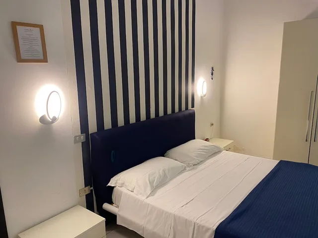 Family, Quadruple, 1 Queen and 1 Single Bed, Murphy Bed, Sea View، Vietri 2/4