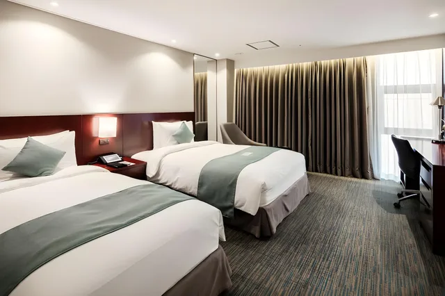 Go, Deluxe, Twin Beds, 1 Double and 1 Single Bed, Hotel Sunshine Seoul 1/1