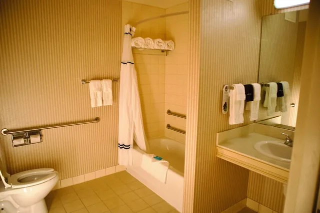 Exclusive, King Bed, Hotel Mead 6/10