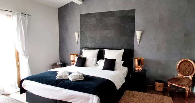 غرفة ديلوكس بسرير كينج، Maison Prestige Roberto Geissini 7/9