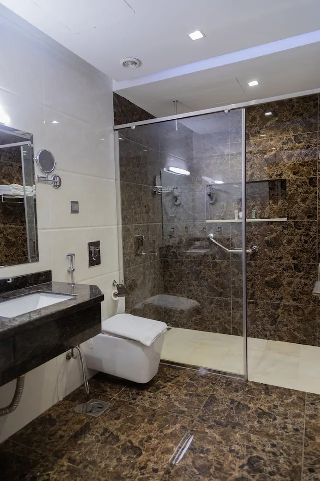 Room, King Bed, Carawan Hotel Jeddah 5/6
