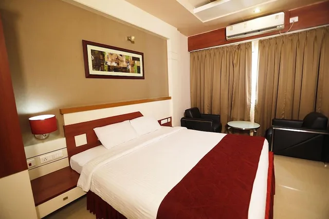 غرفة سوبيريور بسرير مزدوج، HOTEL EXCELLENCY 3/6