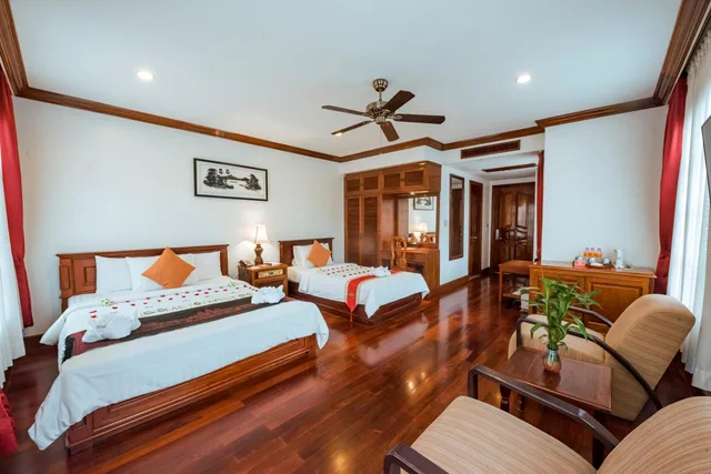 Family Suite, Royal Crown Hotel & Spa 4/7