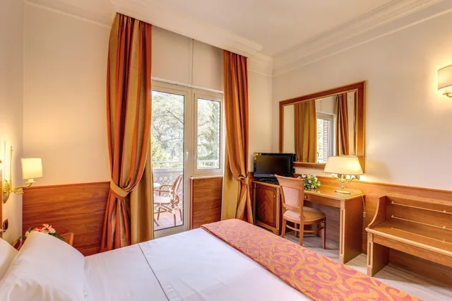 غرفة سوبيريور بإطلالة على الحديقة، Pinewood Hotel Rome 1/2