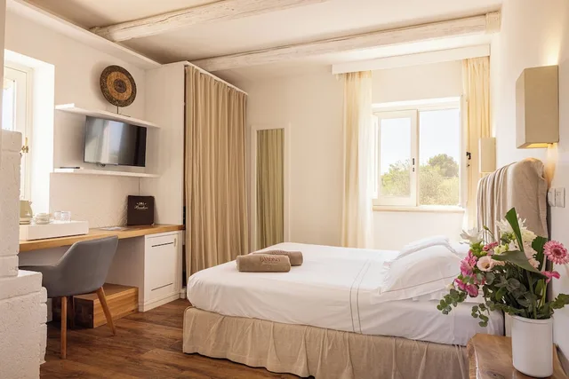 غرفة سوبيريور بسرير كينج في الطابق الأرضي، Masseria Bandino & Spa 2/6