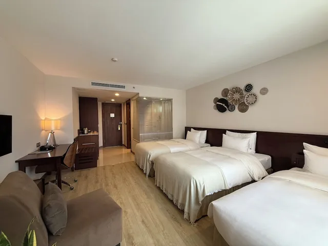 غرفة بريميوم ثلاثية بسريرين منفصلين بإطلالة على المدينة، The Ann Hanoi Hotel 6/10