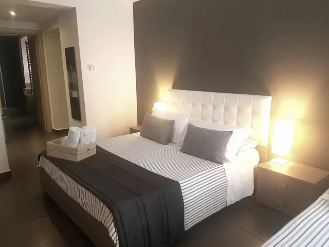 غرفة قياسية ثلاثية بسرير كوين مع أريكة، Ottomood Ala Ovest Catania Centro 4/6