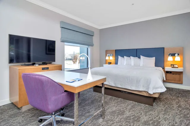 استوديو بسرير كينج مع أريكة لذوي الإعاقة، Hampton Inn Suites Fort Worth Fossil Creek 3/7