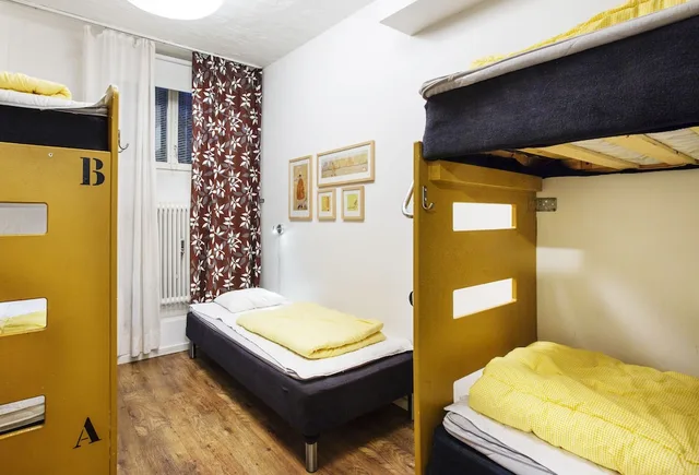 سكن مشترك مختلط بخمسة أسرّة بحمام مشترك، Skanstulls Hostel 1/1