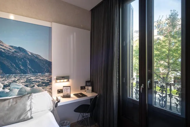 غرفة مفردة بسرير مزدوج بإطلالة، Hotel Catalonia Gran Via Bcn 2/4