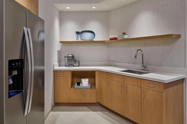 1 Bedroom, Presidential, Suite, King Bed, Epcot View, Balcony، Walt Disney World Swan Reserve 4/5