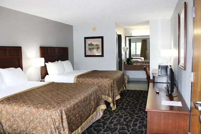 غرفة قياسية بسرير مزدوج، Greenstay Hotel and Suites St James 1/1