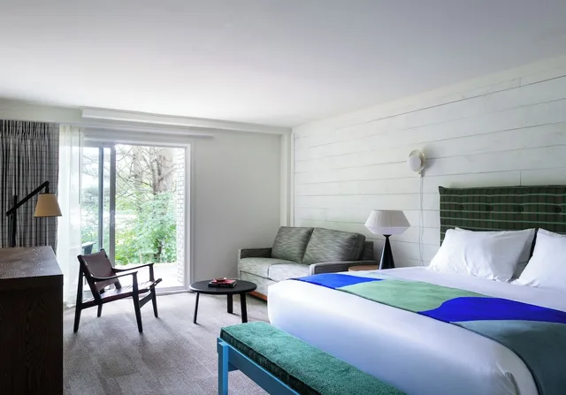 جناح بسرير كينج مع أريكة، Town And Country Resort At Stowe 1/3