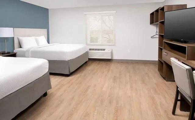 Basic, 2 Queen Beds, WoodSpring Suites Round Rock - Austin North 4/6