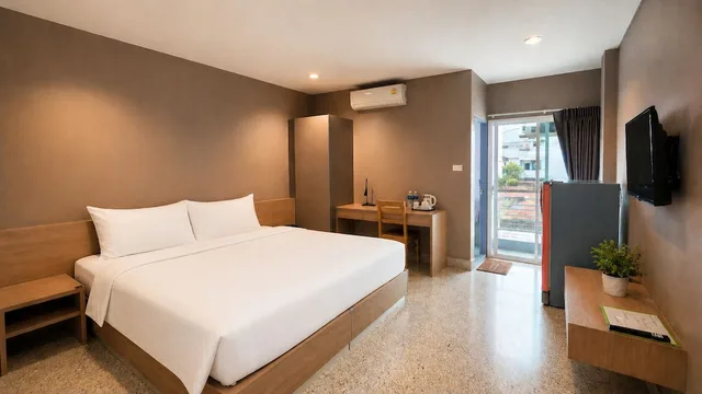 غرفة سوبيريور بسرير كوين، The Fifth Residence 6/10