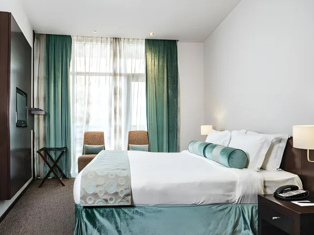 One Bedroom Apartment Partial View، Signature Hotel Apartment Spa Marina 1/1