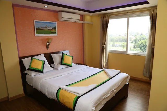 غرفة ديلوكس بسرير كينج بإطلالة على المدينة بحمام خاص، Hotel Kathmandu Home Nepal 3/10