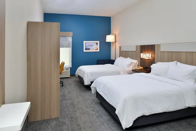 غرفة قياسية بسريرين كوين، Holiday Inn Express Lewisburg/New Columbia 8/10