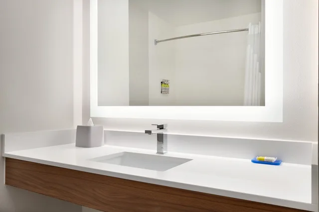 غرفة قياسية بسريرين مزدوجين لذوي الإعاقة، Holiday Inn Express Hotel Suites Opelika Auburn 4/6