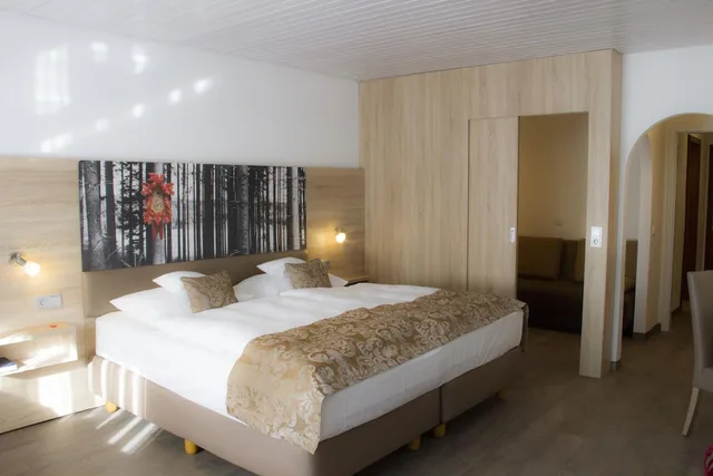 غرفة عائلية بسرير مزدوج مع أريكة، Best Western Plus Hotel Schwarzwald Residenz 3/10