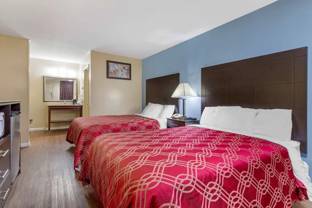 غرفة قياسية بسريرين مزدوجين، Econo Lodge Woodstock Shenandoah Valley I 81 1/6