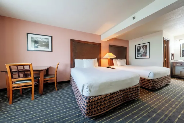 غرفة بسريرين كوين، District Hotel 4/9