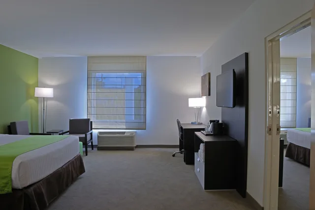 Standard, King Bed, Extra Floor Space، Holiday Inn Express Managua 8/10
